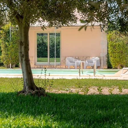 Bouganville Con Piscina By Wonderful Italy *